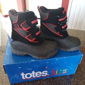 Totes Winter Boots 8 Toddler New!